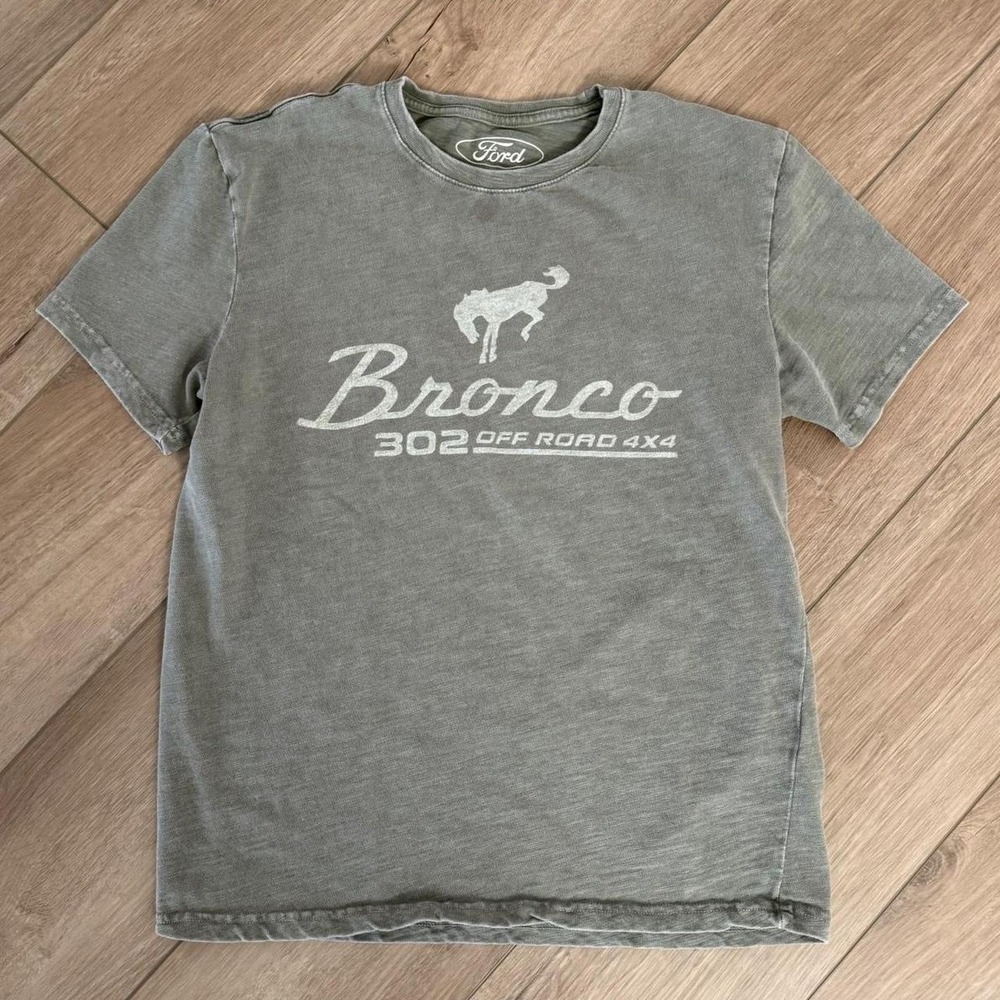 Lucky Brand Ford Bronco 302 Off Road 4x4 T-shirt Size M